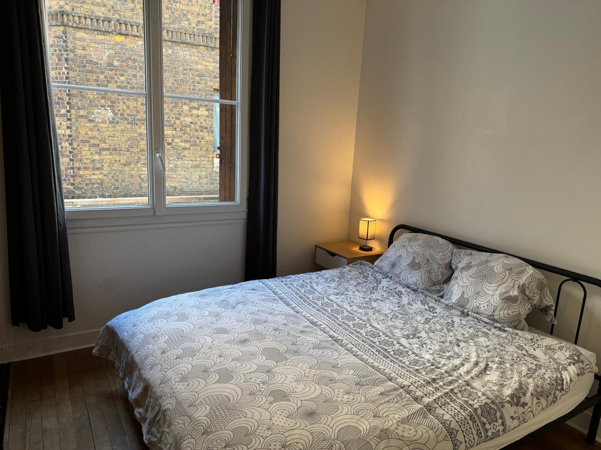 Appartement Paris-18 Parijs
